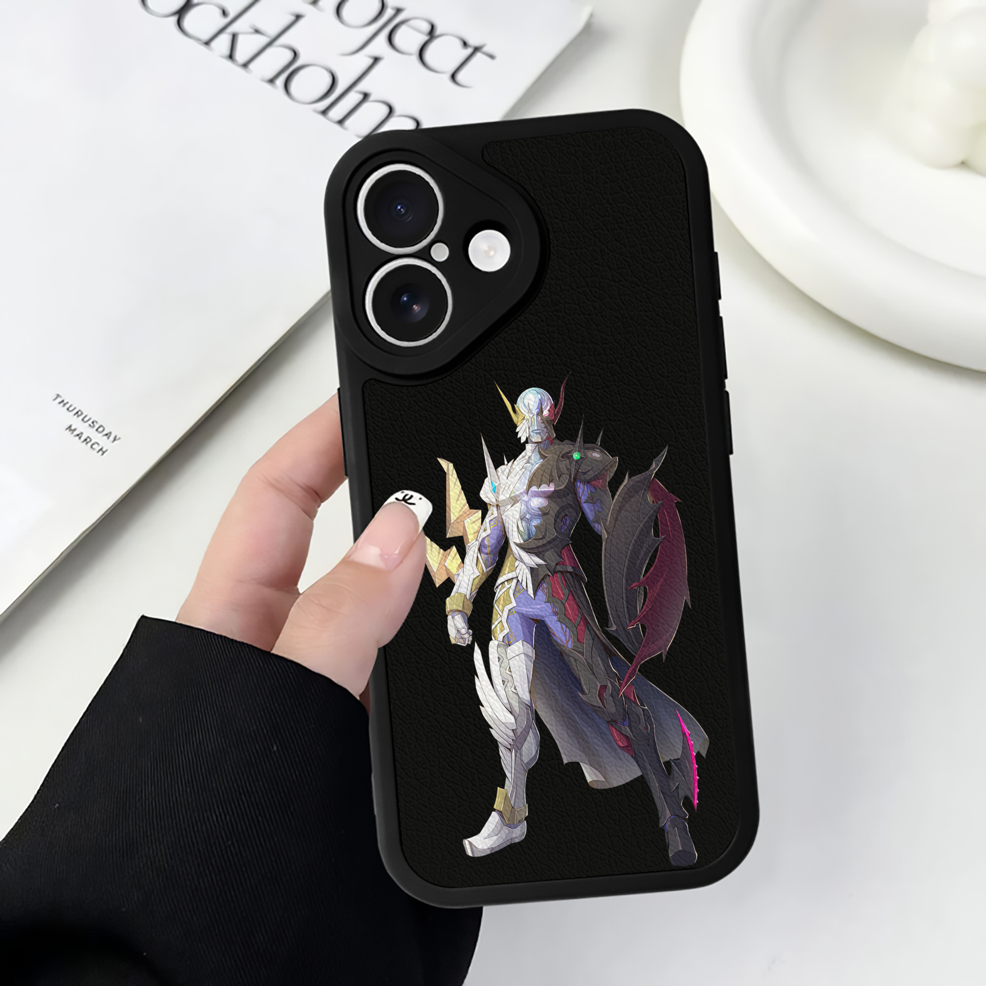 （画像用） ウルトラマン Ultraman 【iPhone 16シリーズ対応】シリコンスマホケース（レザー調） 材質：シリコン